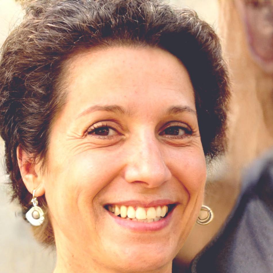 Direttrice artistica durante una lezione di coreografia moderna